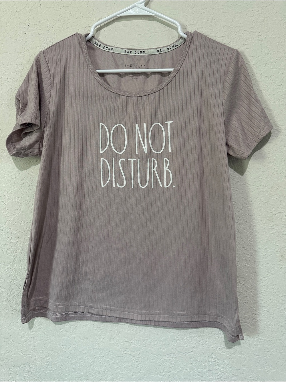 Rae Dunn Mauve 'DO NOT DISTURB.' Short Sleeve Tee
